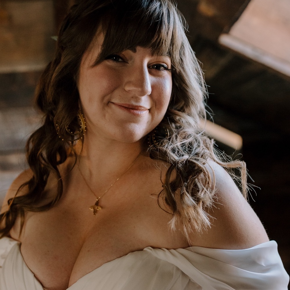 Meet your Posher, Julia